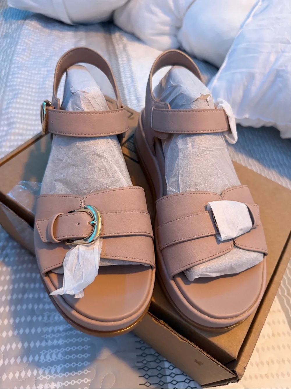 N/A comfortable platform